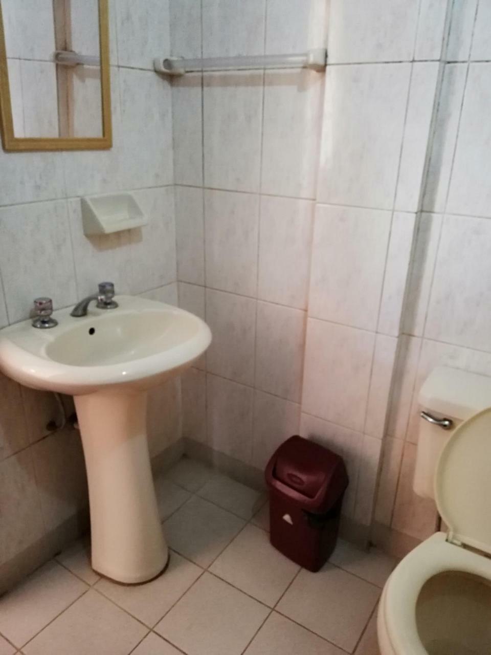 Hotel Las Kantutas Copacabana  Esterno foto